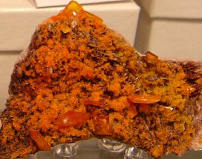 Wulfenite-Mimetite